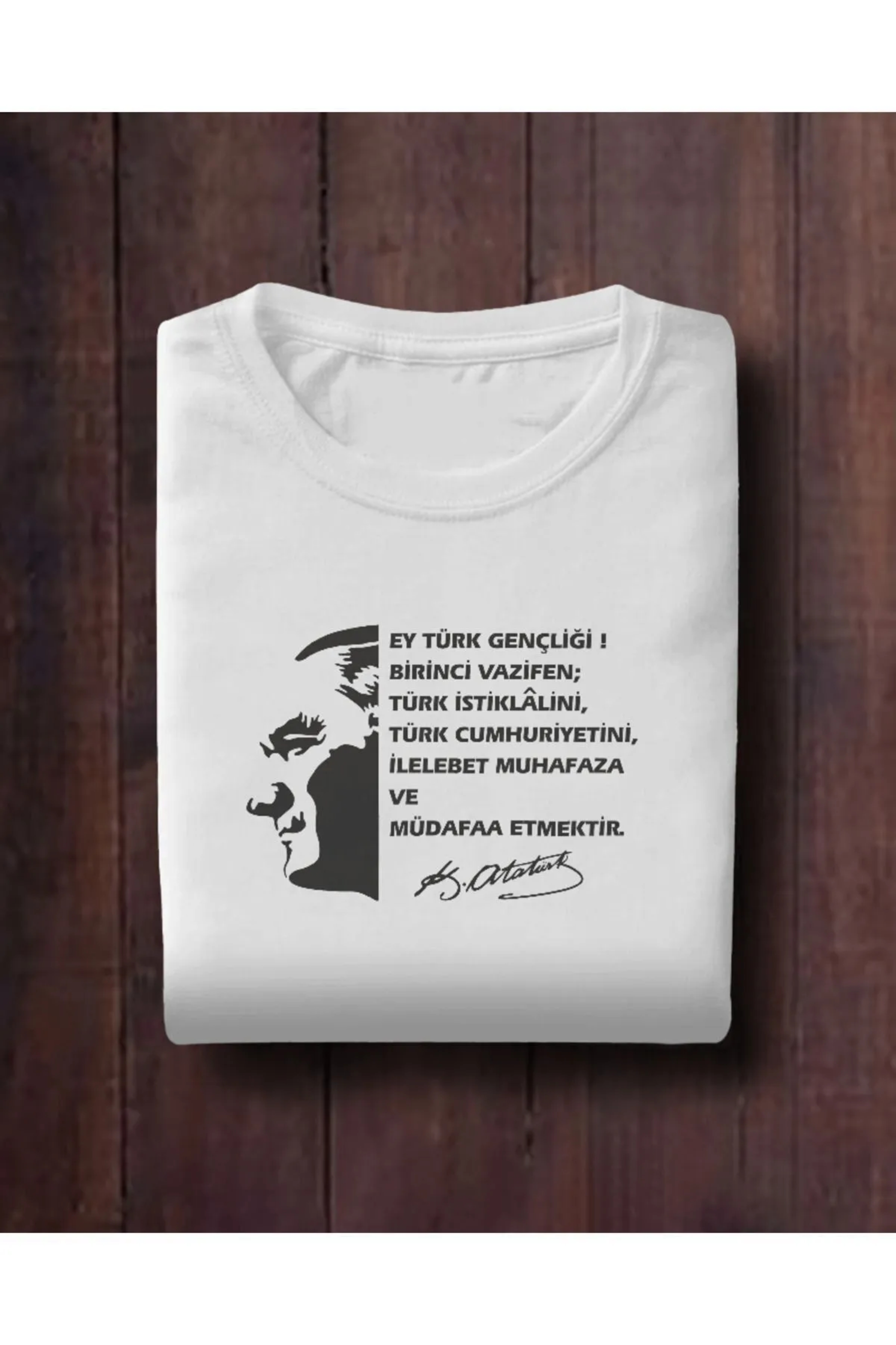 Atatürk%20Resim%20Baskılı%20Unisex%20Yetişkin%20ve%20Çocuk%20Kısa%20Kollu%20T-shirt