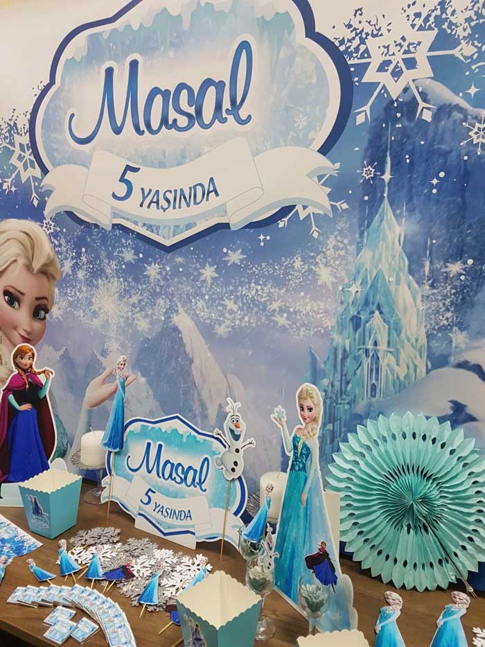 Elsa%20Temalı%20Tasarım%20Afiş%20Branda